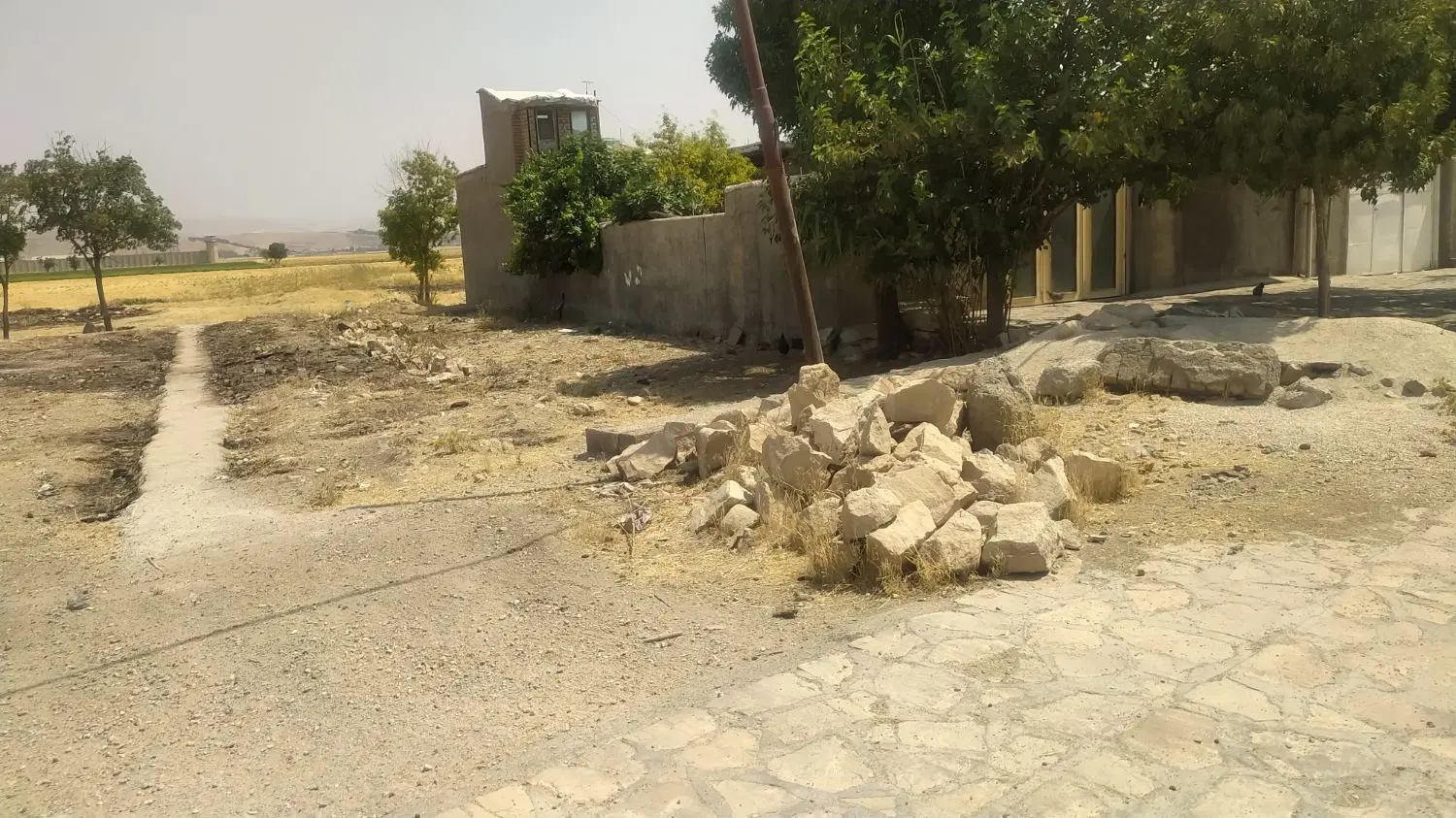 300متر زمین