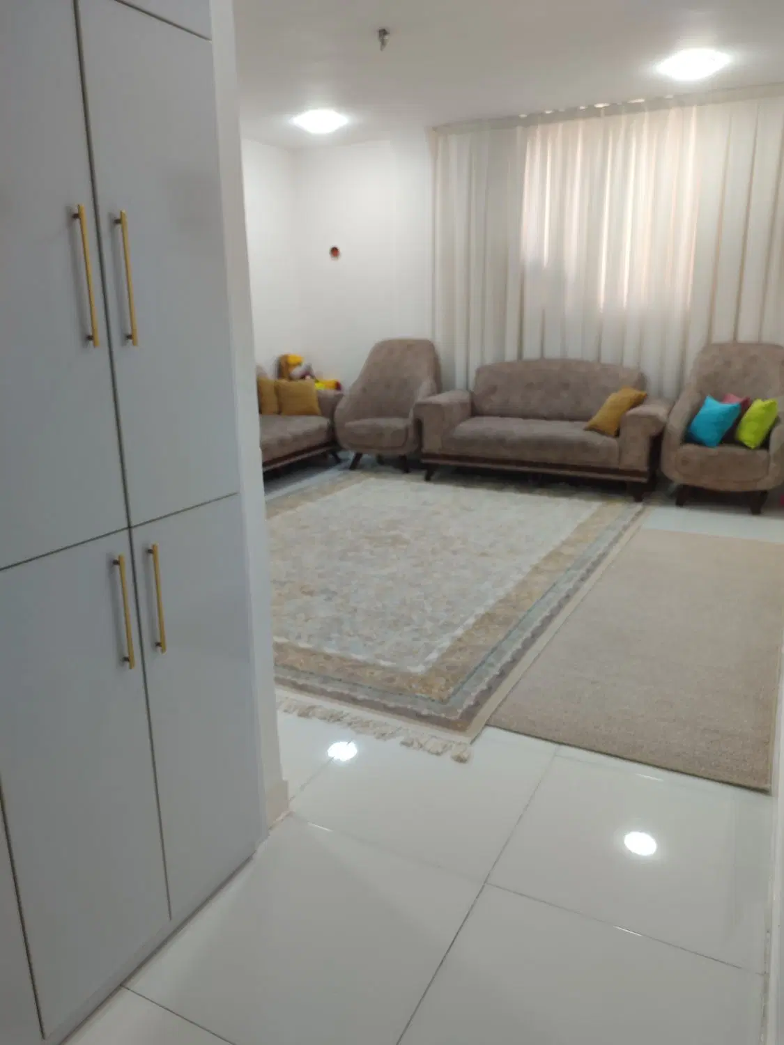 فروش واحدآپارتمانی مهرگان