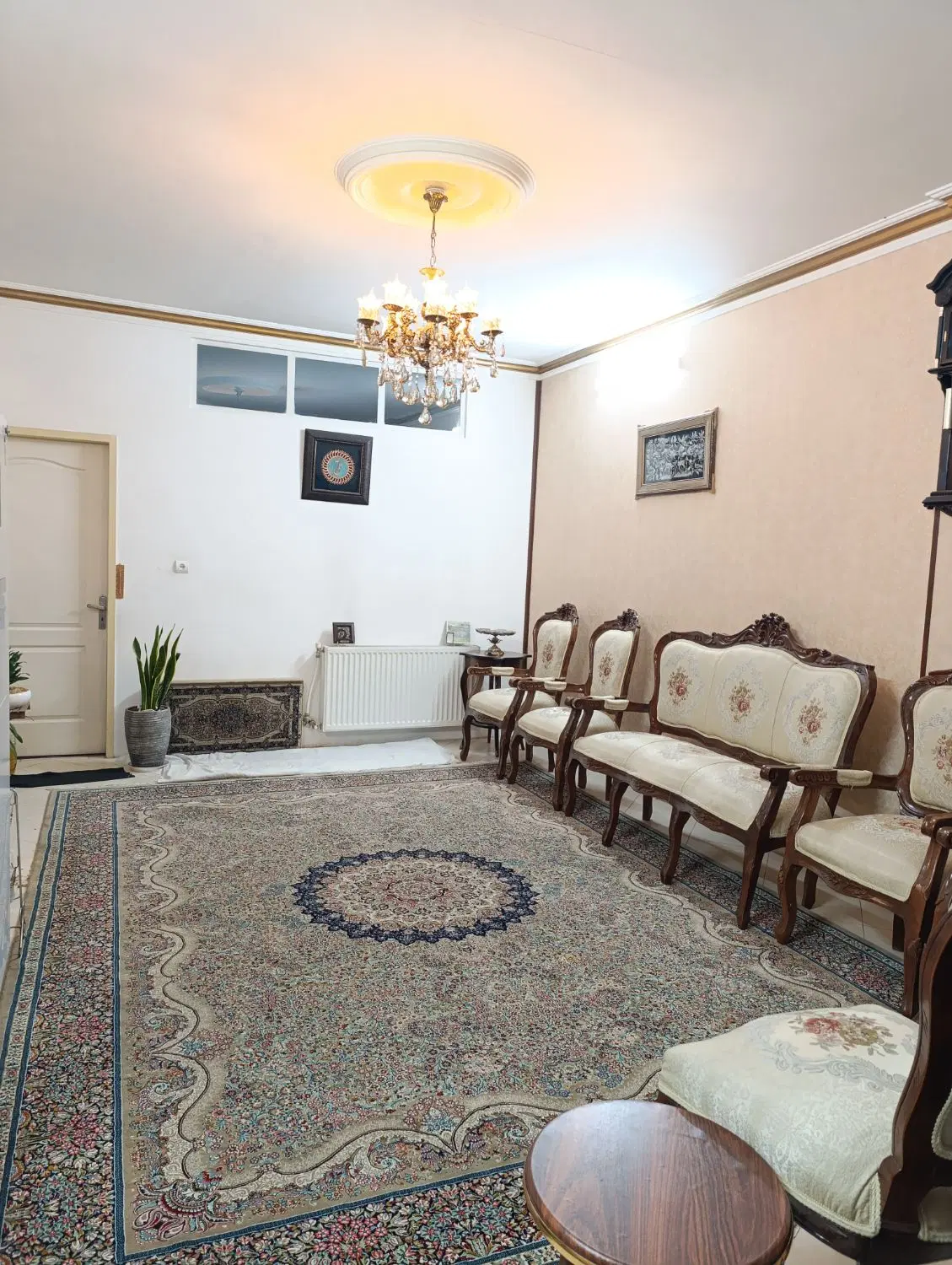 یک واحد آپارتمان ۷۵متری