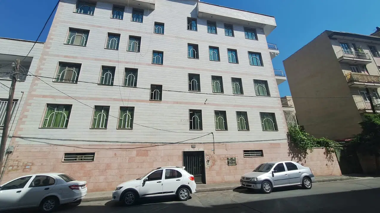 ملک اپارتمان