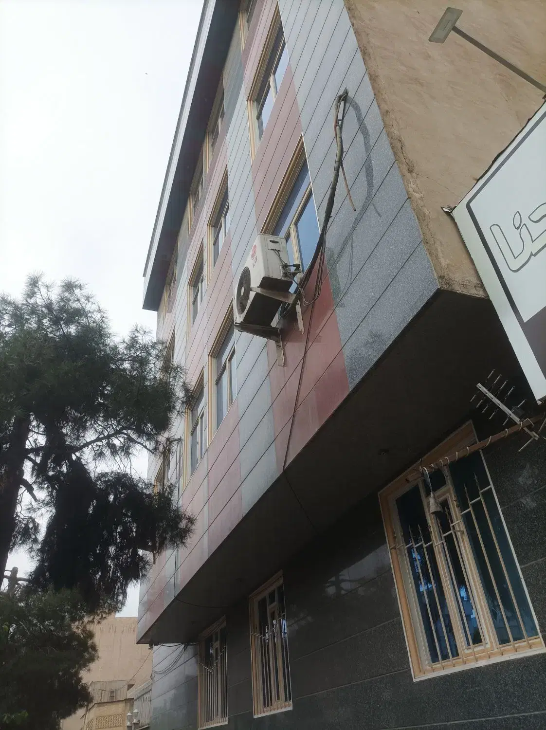 آپارتمان 137 متری دو خوابه تخلیه