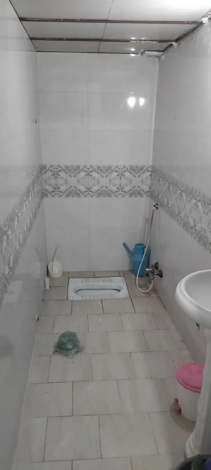 آپارتمان۱۰۰ متری همکف.طبرسی شمالی ۲۸بامغازه ۱۱متری