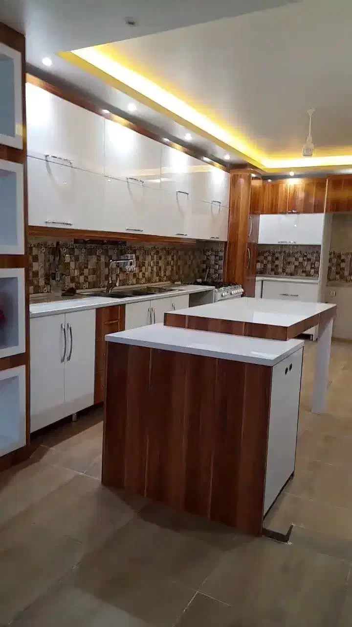 ۱۲۵ متری شیخ بهایی