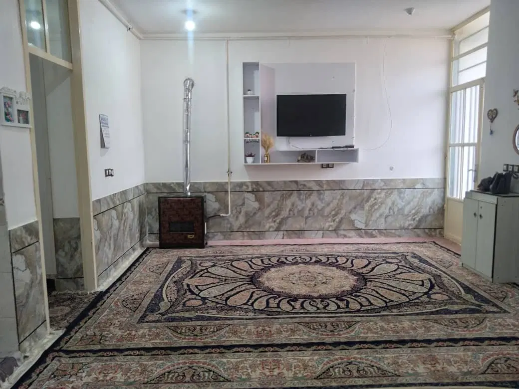 خانه 100 متری چمگلک