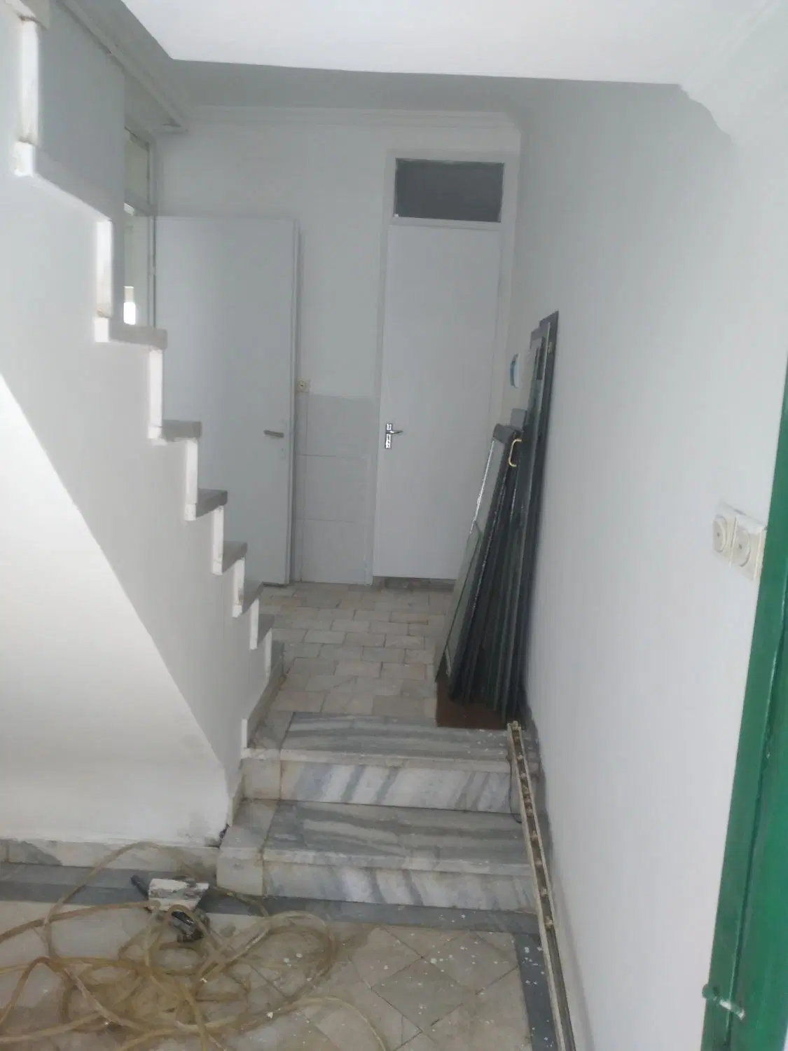 خونه ۱۱۰ متری دربستی در خیابان حکما بیمارستان بعثت