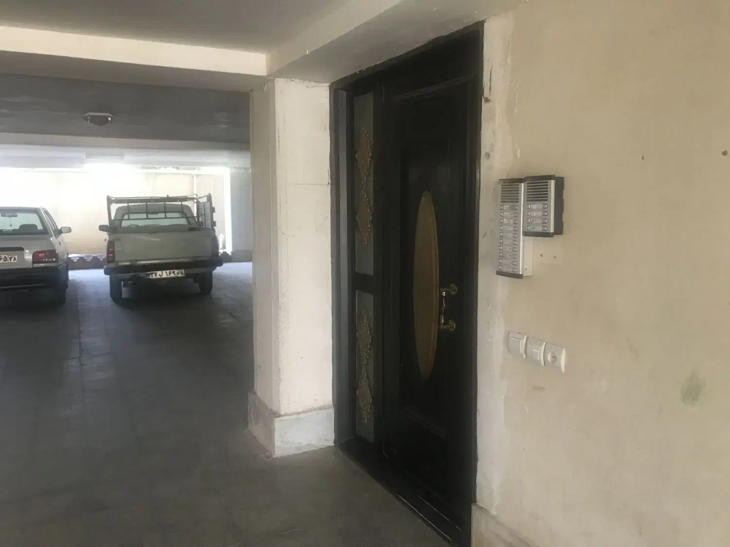 آپارتمان ۱۰۹ متری دو خوابه نورگیر خوش نقشه