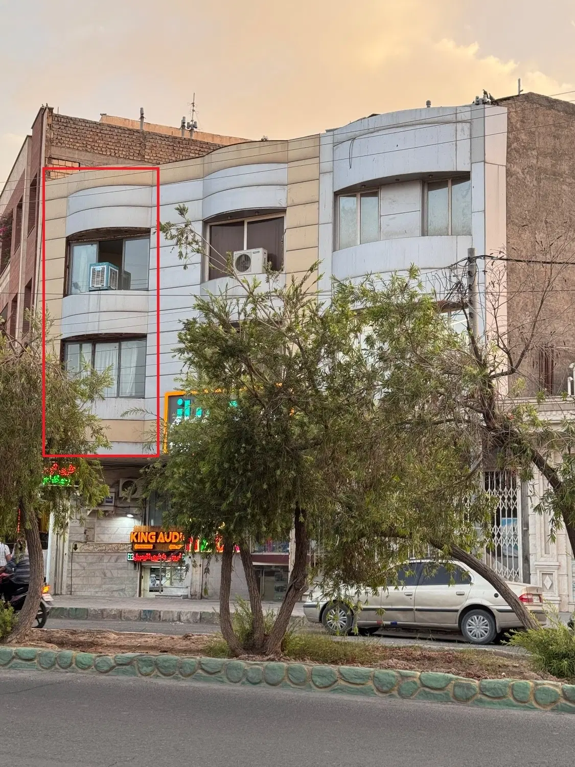 فروش 2 واحد 40 متری اداری نزدیک میدان شورا