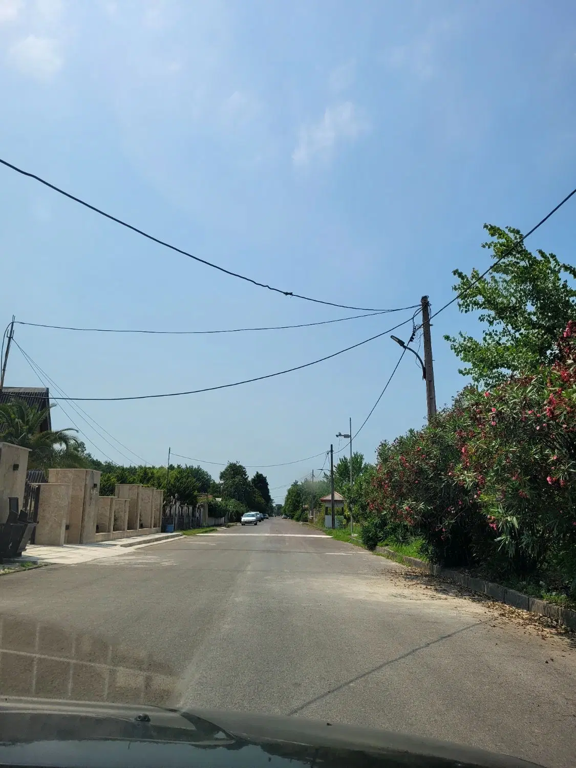 زمین داخل شهرک