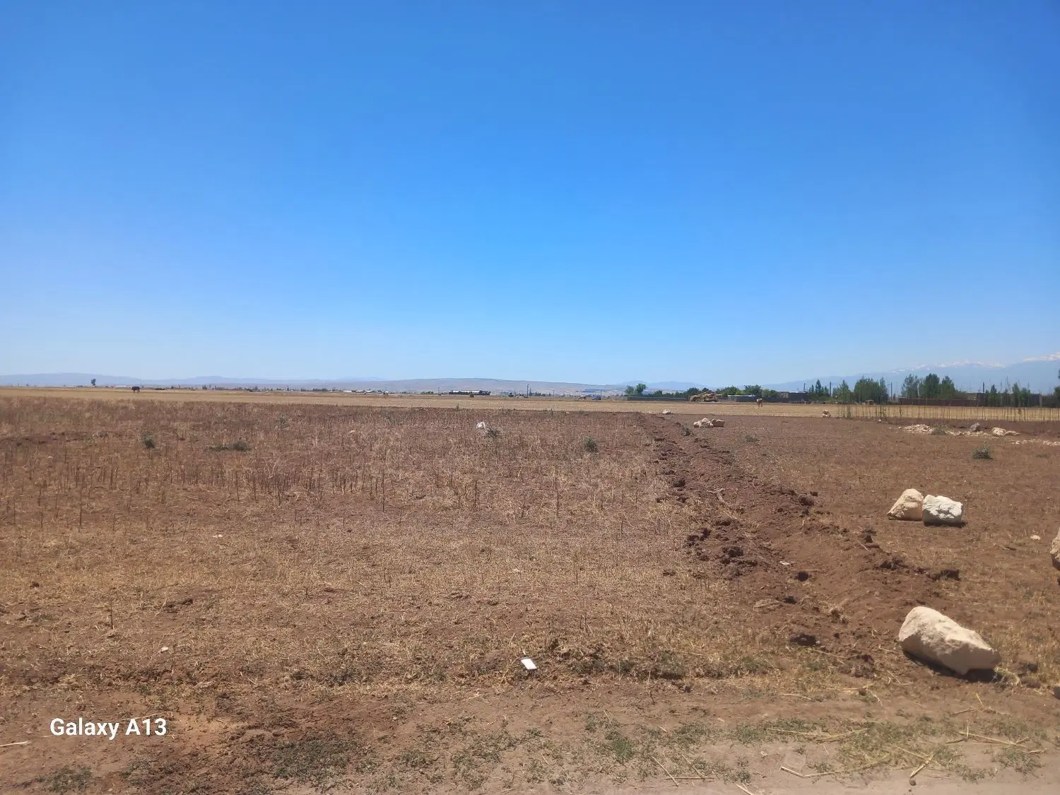 زمین در روستای اقبلاق رستم خان