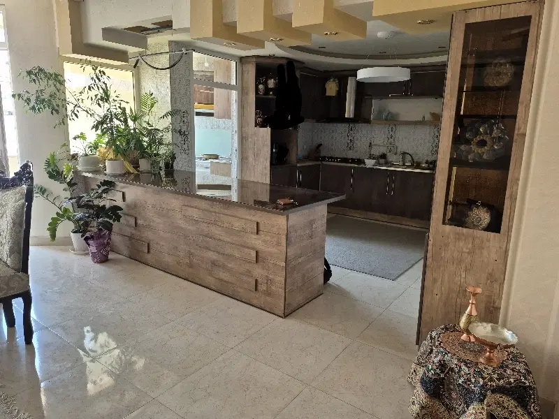 تک واحدی غرق نور سه خوابه