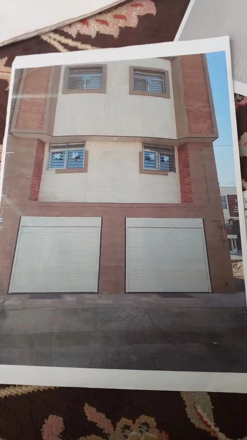 ۳ طبقه اپارتمان مسکونی در شهرک فراز