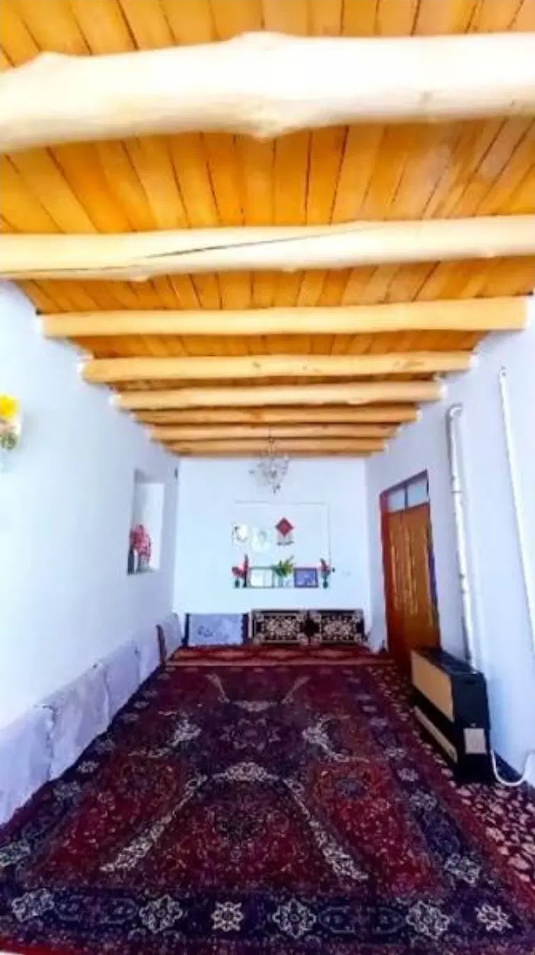 خونه تیر چوبی روستایی نزدیک خمین