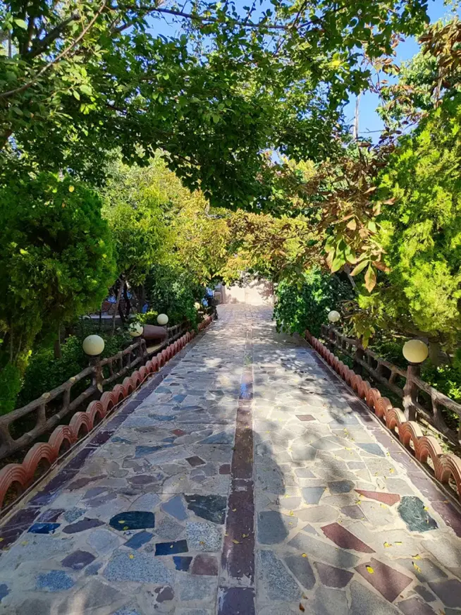 باغ قدیمی _ لوکیشن عالی _ بورسی