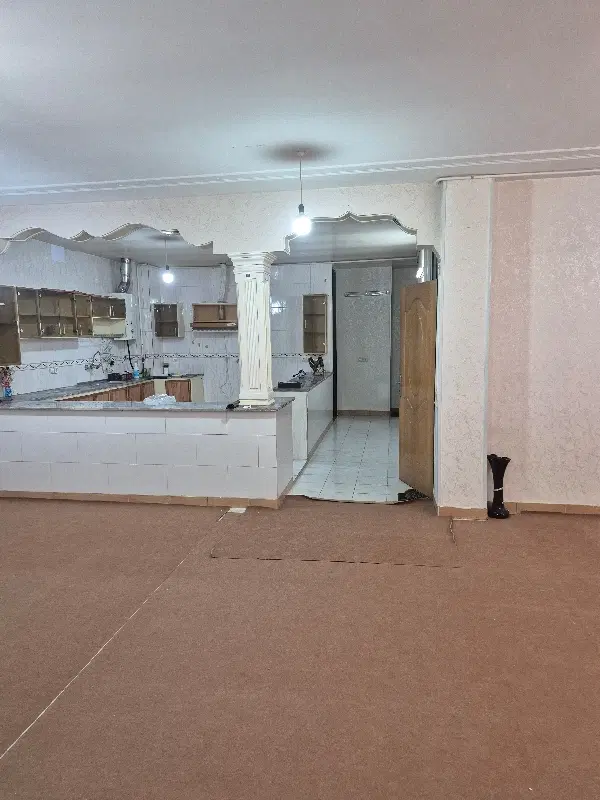 اجاره تک واحدی ۱۲۰متری