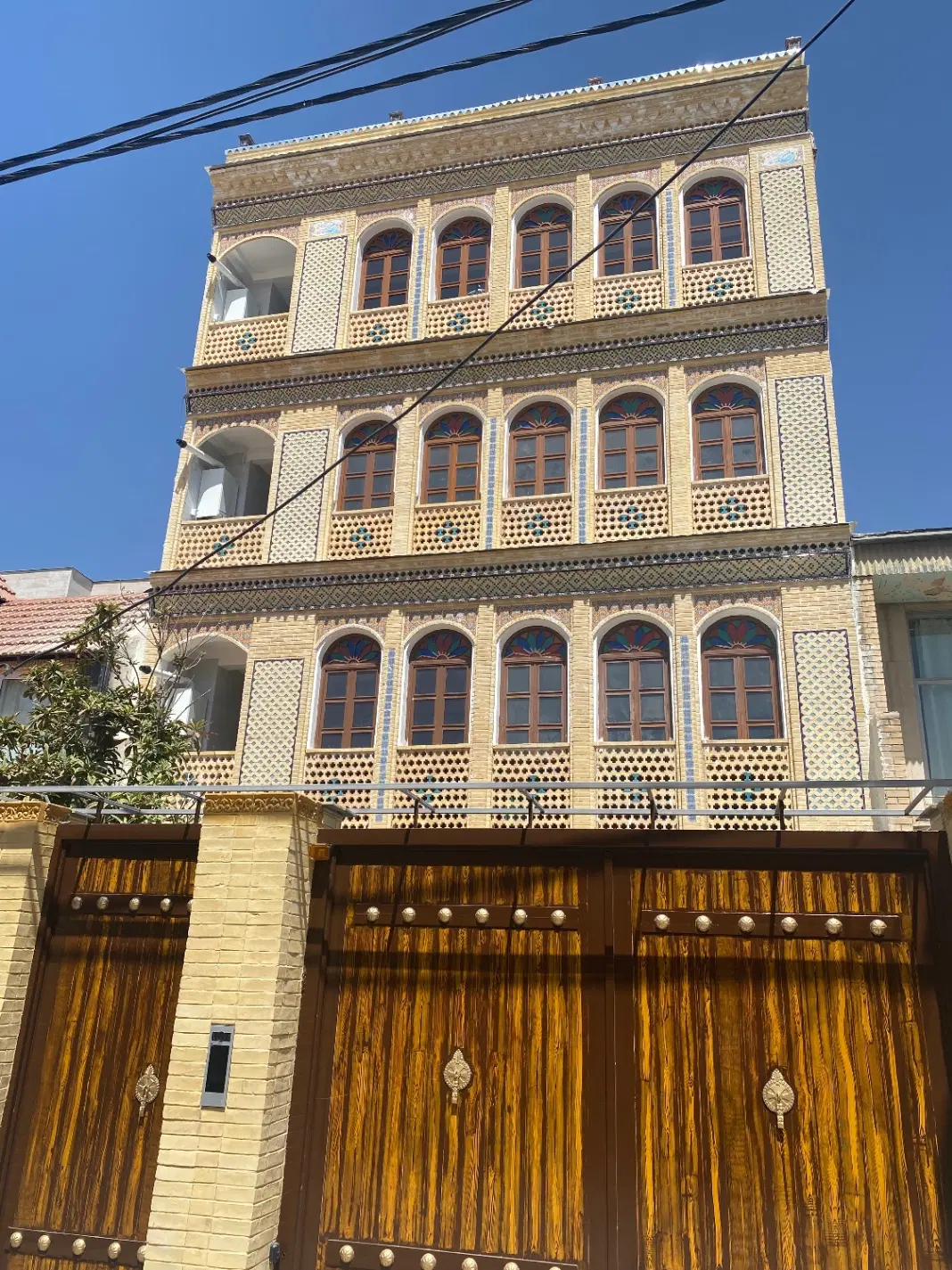 فروش منزل ۲۵۰ متری در شبان