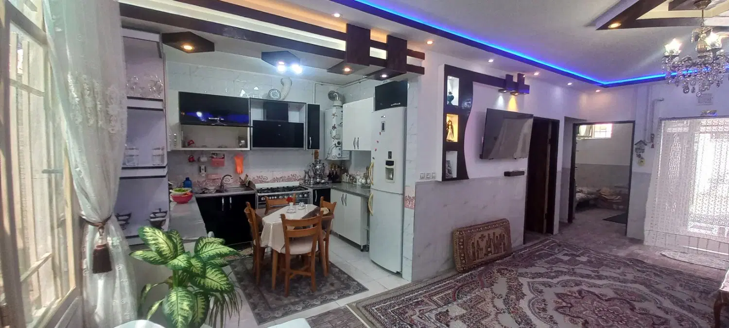 منزل مسکونی 100 متری جنوبی زیر قیمت