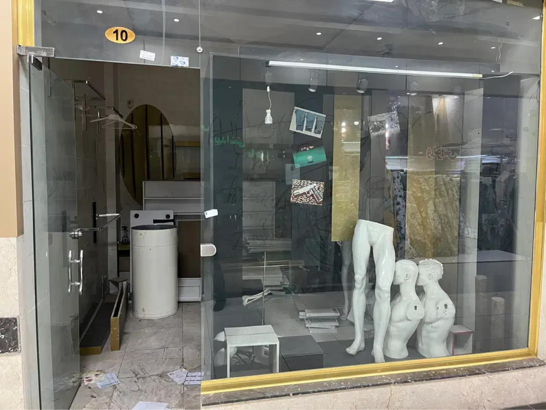 مغازه در چهار راه طالقانی پاساژ ونوس