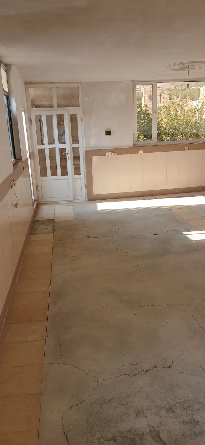 خانه ۸۰ متری باغ ابریشم