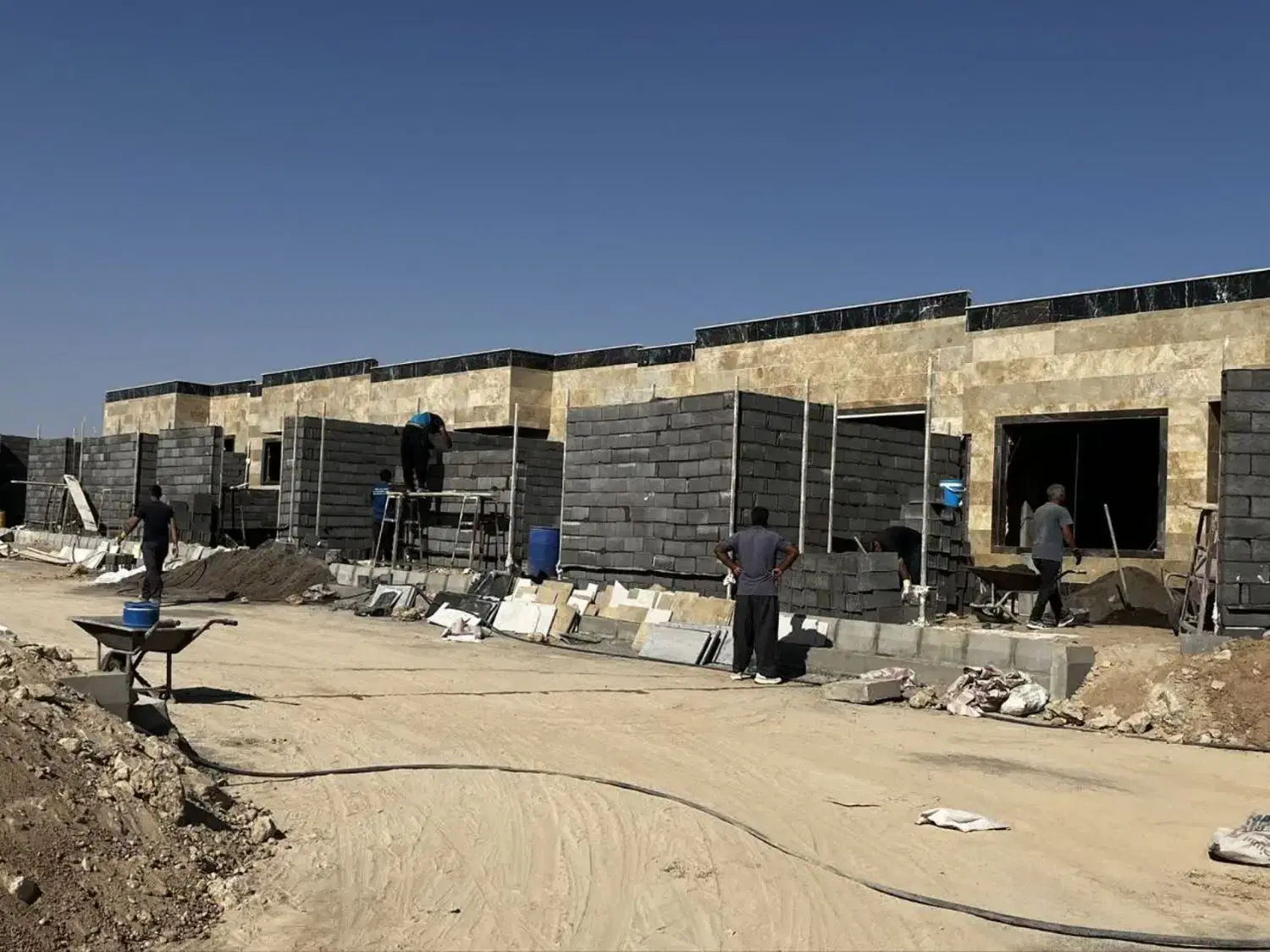 «فیش قنوات و پرنیان»