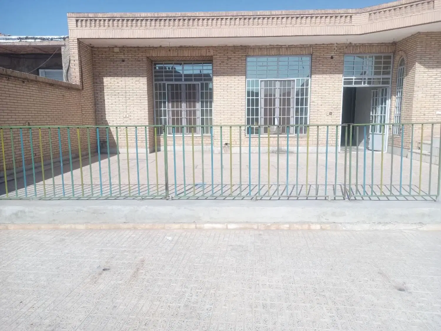 اجاره خانه همکف ۶ اتاق