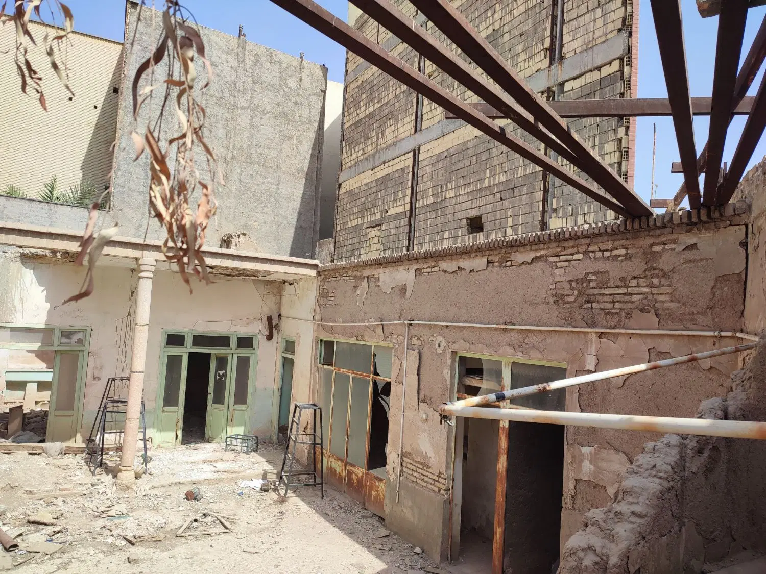 کلنگی فروشی