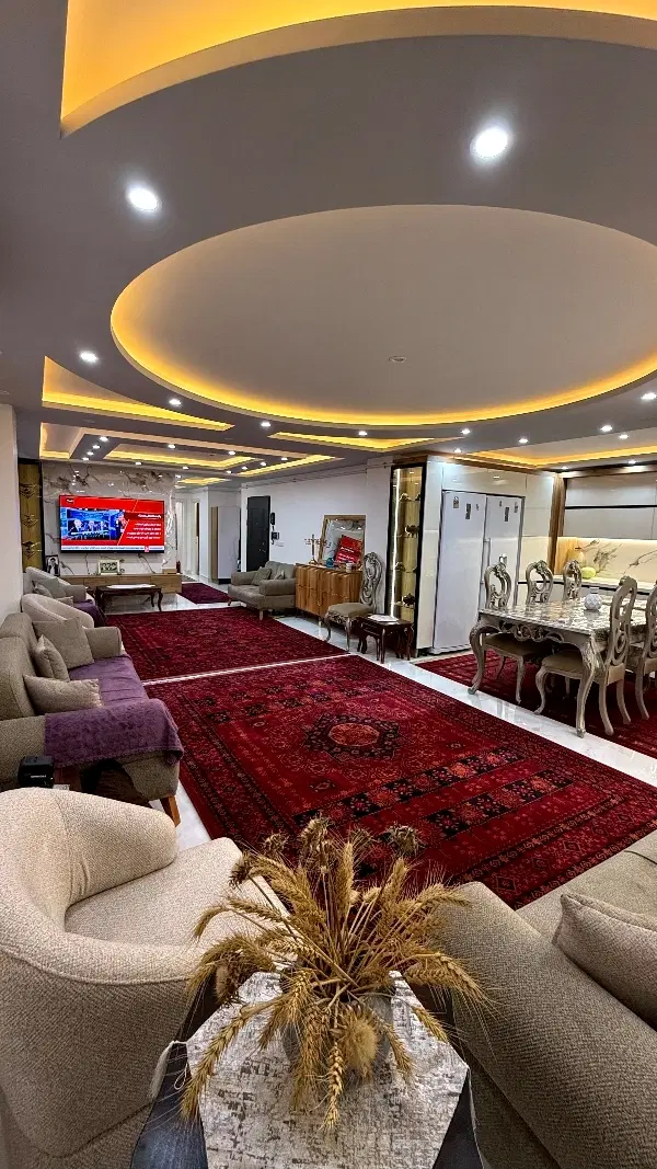 تک واحدی خاص