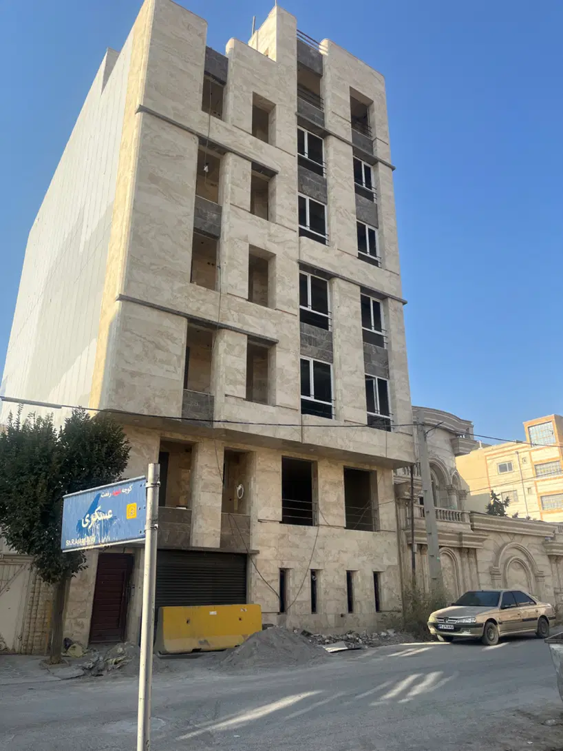 واحد ۱۰۰ متری حافظیه