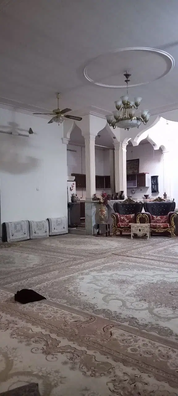 منزل دو طبقه