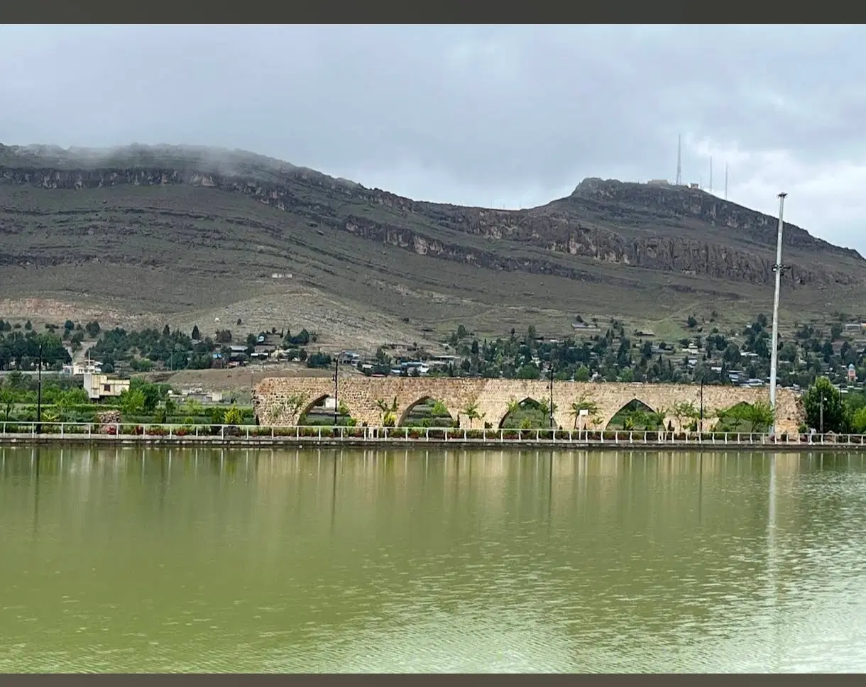 زمین مسکونی دریاچه شاپوری