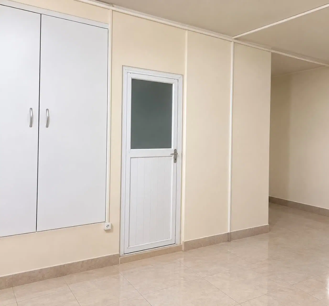 واحد اداری تجاری ۵۰ متری دوکله