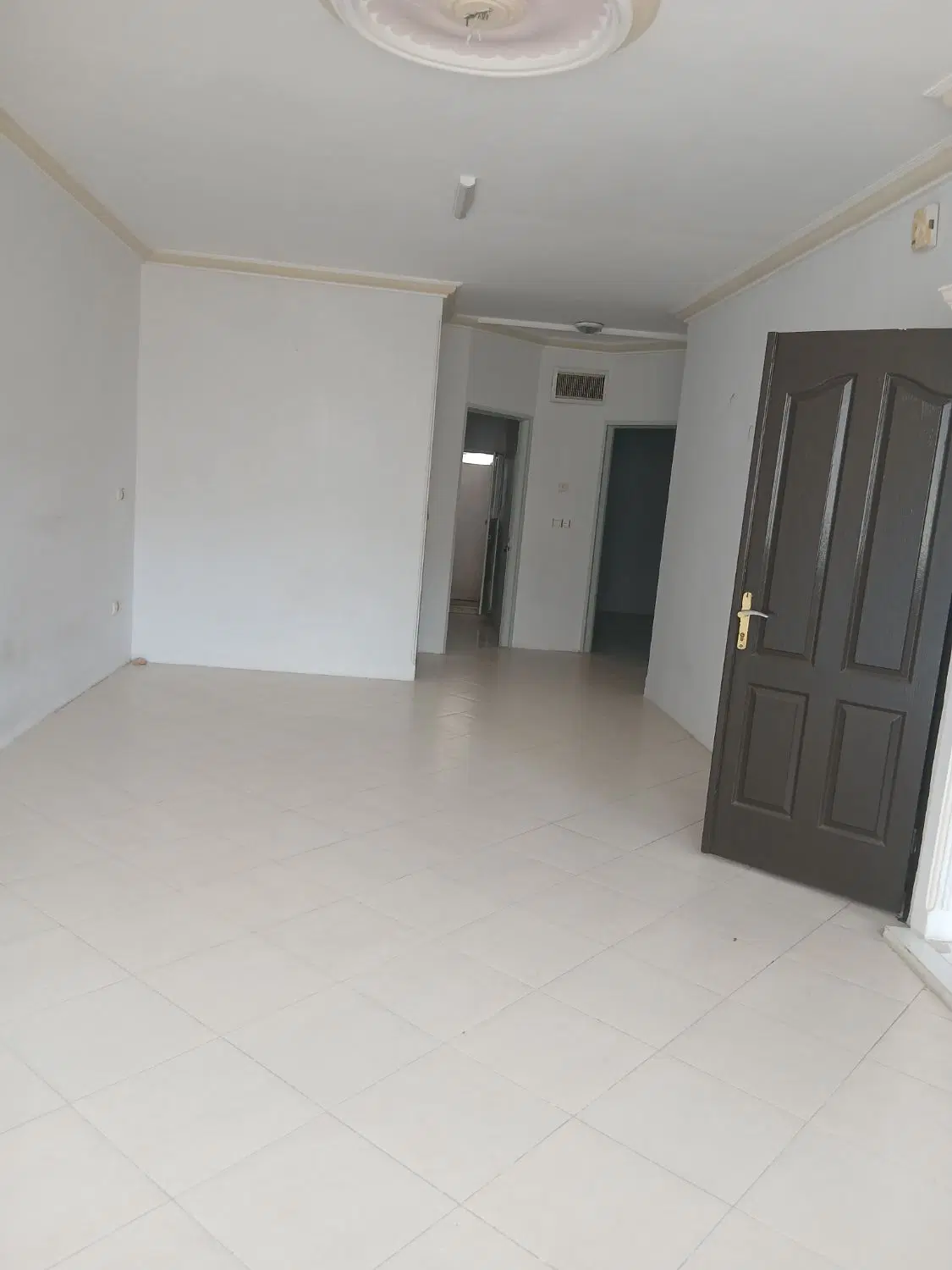 اجاره آپارتمان ۹۲متر تمیز