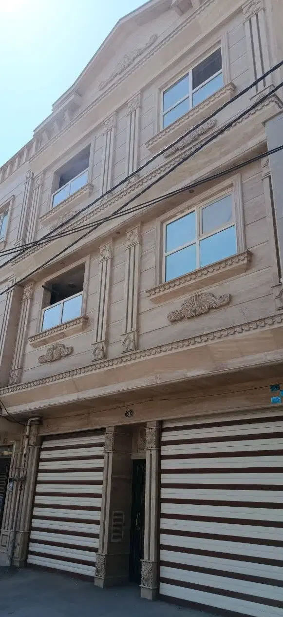 ۹۰ متری سند ۶ دانگ نیمه ویلایی