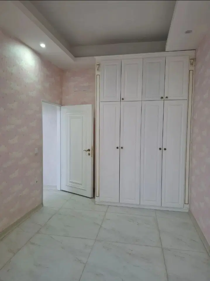 پونک لاکچری ۱۸۰ متری سه خواب در بنگاه *شهر من*