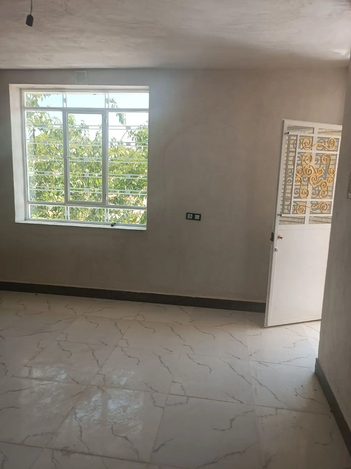 خونه اجاره ای مزدک حبیب آباد