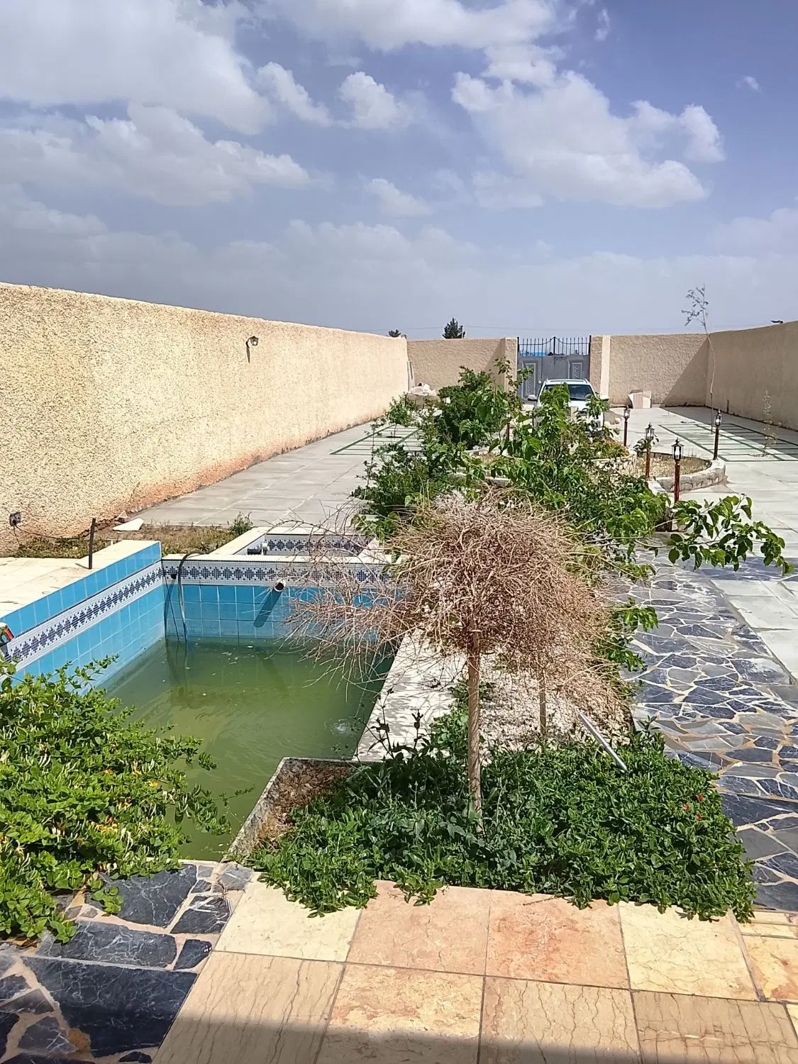 باغ نوساز در جوزدان