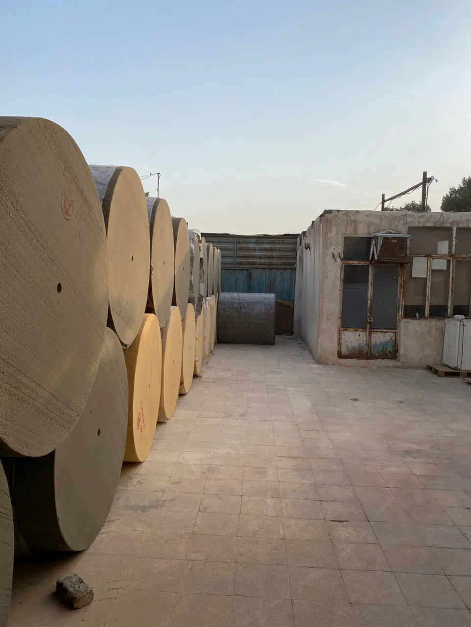 سوله ۳۵۰ متری اجاره ای با تعرفه برق کشاورزی