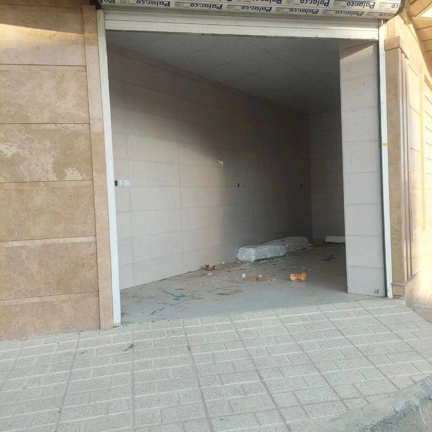 مغازه ۱۶متری