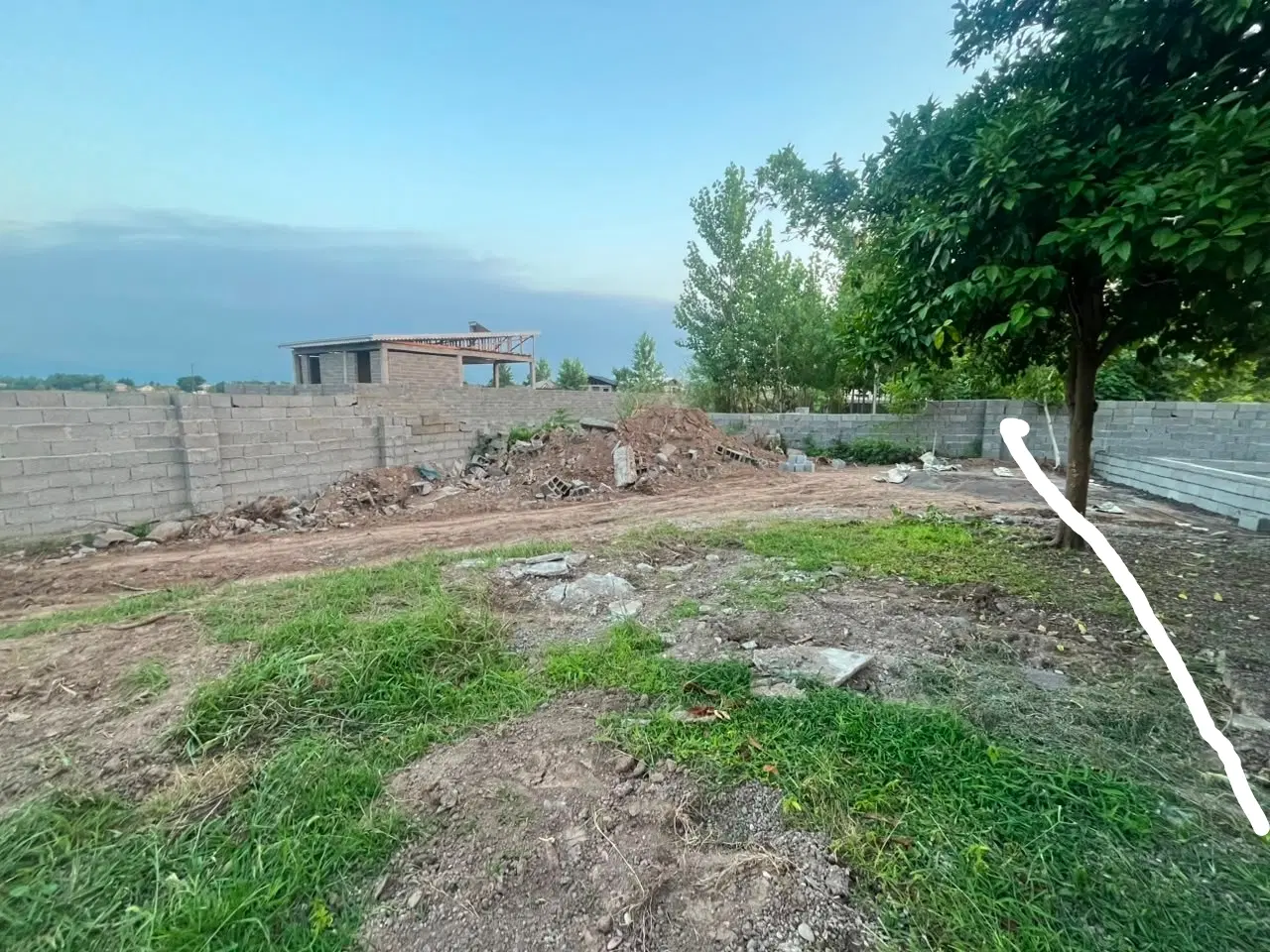 210متر زمین مسکونی