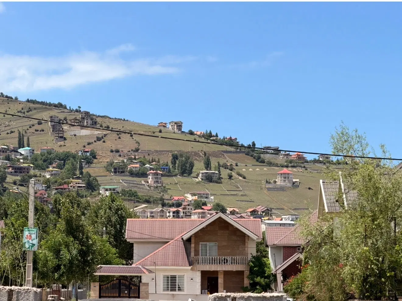 زمین با کاربری مسکونی و جواز ساخت(اویجدان - چکاوک)