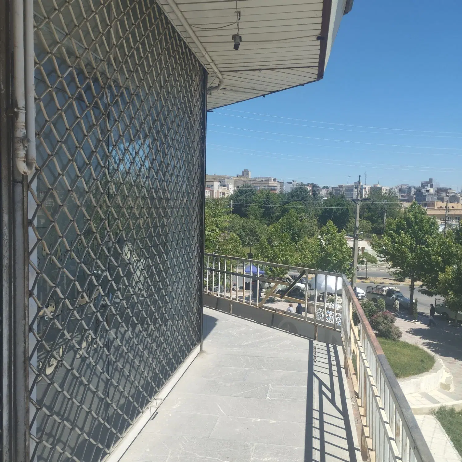 مغازه بهاران
