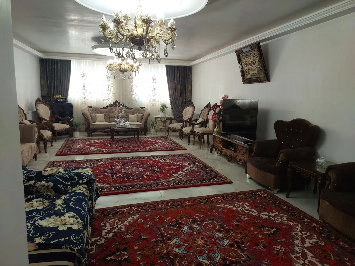 آپارتمان بر خیابان ۳۵ متری لاله