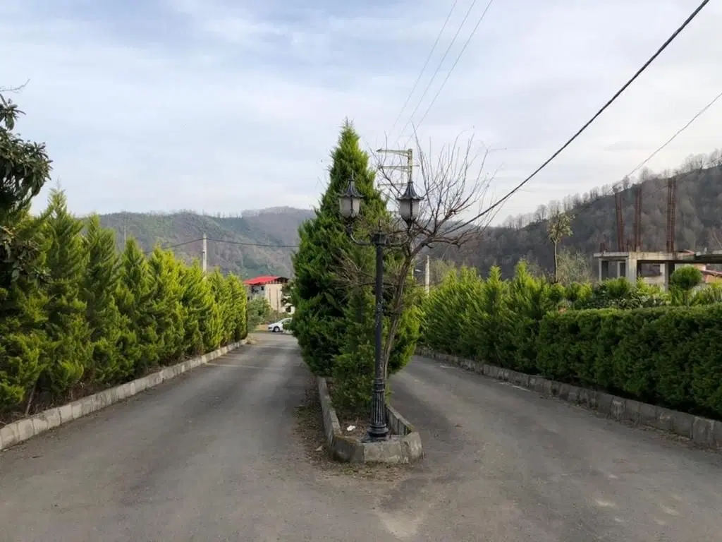 زمین ۲۱۰ متر تنکابن تک برگ چکی