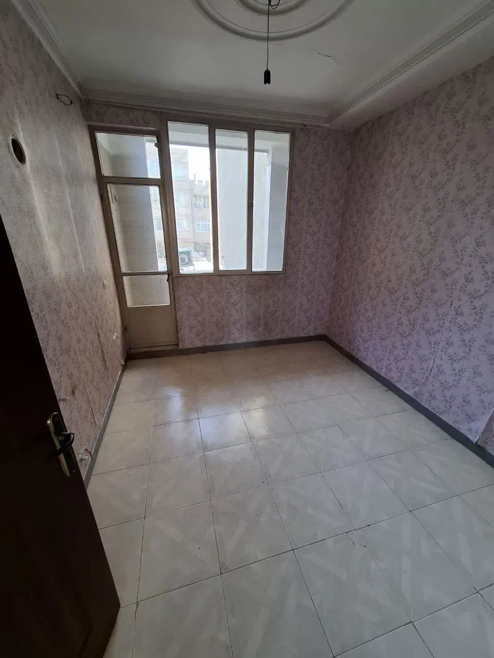 آپارتمان اجاره ای ۹۰ متر طبقه ۲