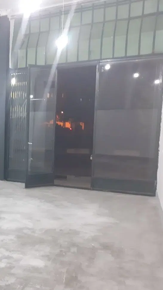 اجاره مغازه تجاری ۱۲۰ متر شهرک کارشناسان
