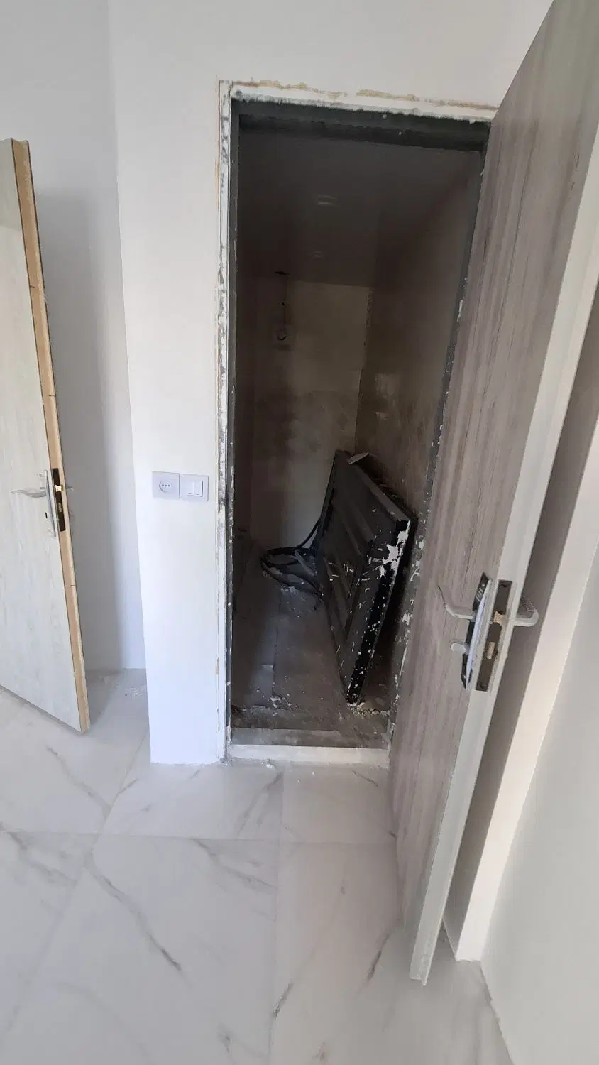 آپارتمان ۹۰ متری گلستانک