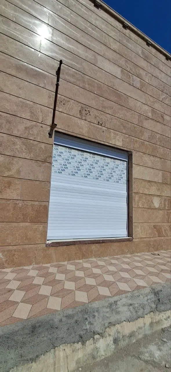 یک باب مغازه ۱۵ متری جهت رهن کامل