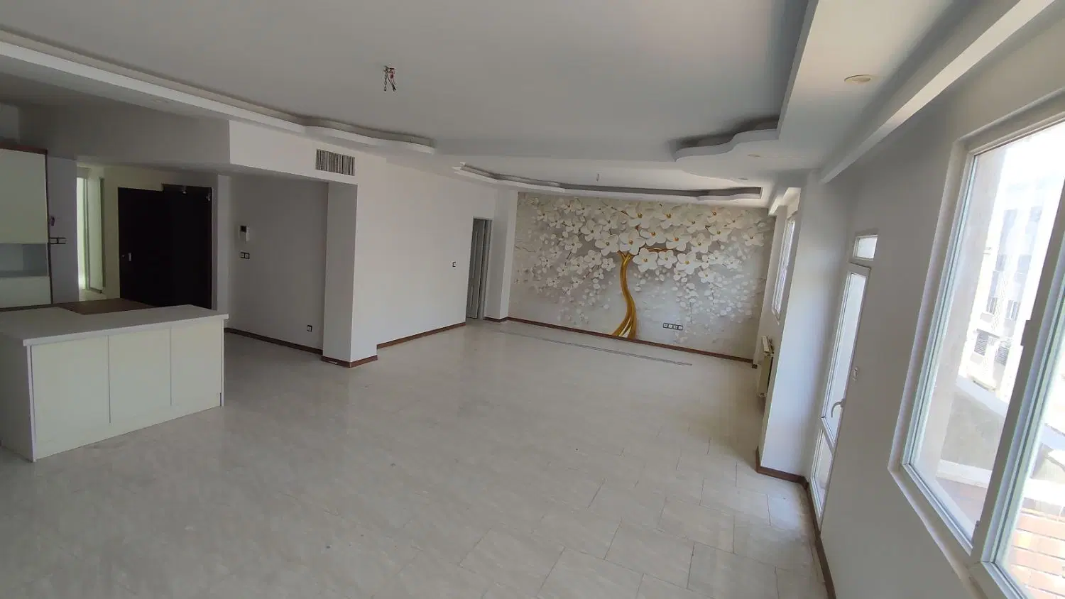تک واحدی ۱۲۶ متری نماز غربی ، تخلیه