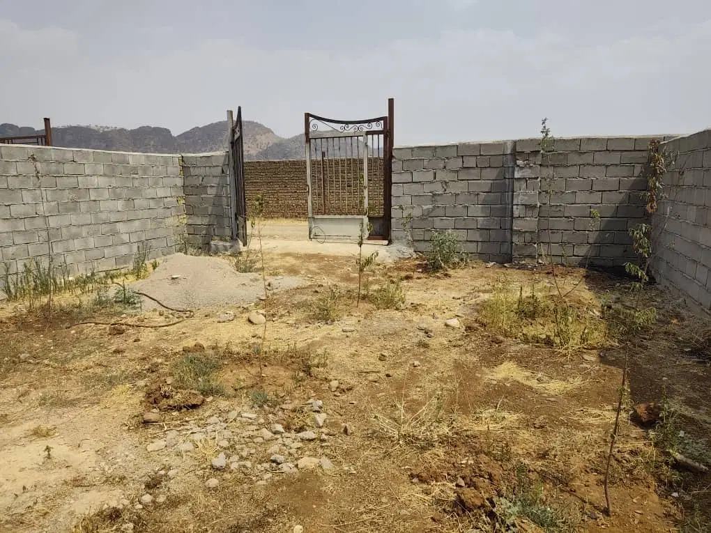 باغ،قلعه سنگی،۲۷۰متر،سند تک برگ