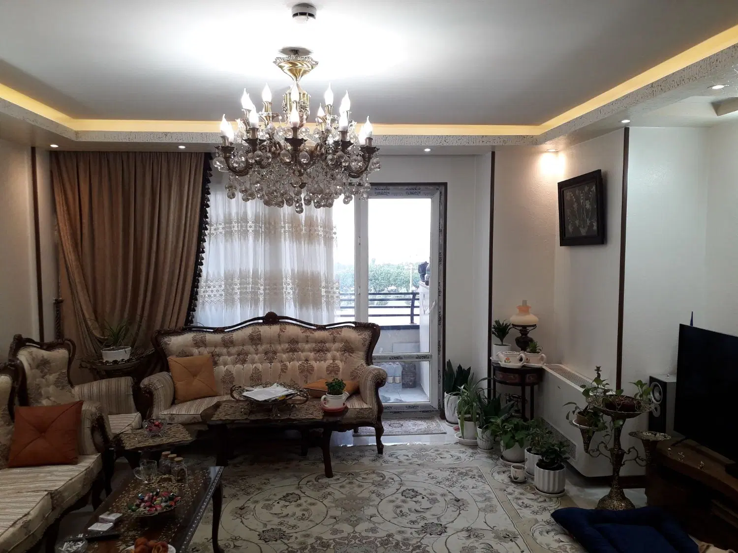 آپارتمان ۱۰۲ متری فول امکانات