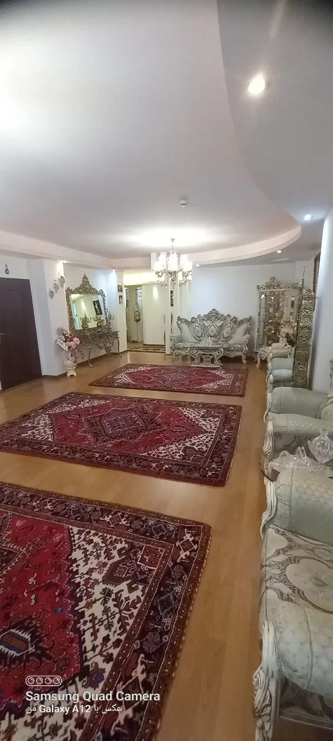 آپارتمان گلشهر در ۱۰ متری مینا